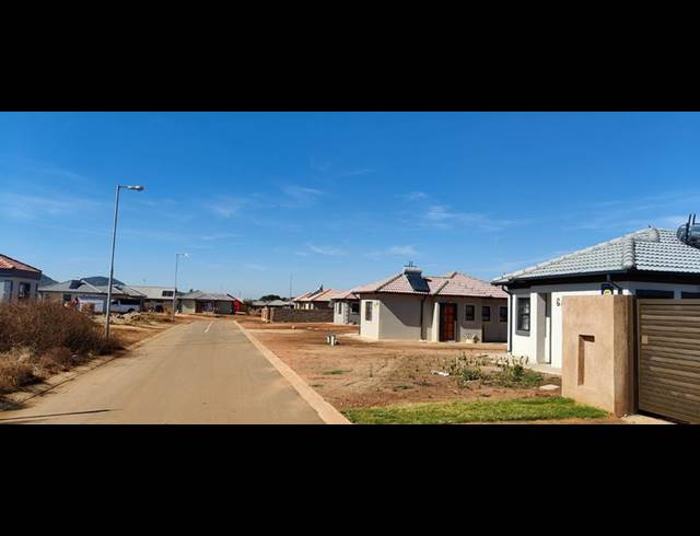 2 BEDROOM HOUSE FOR SALE IN WINDMILL PARK